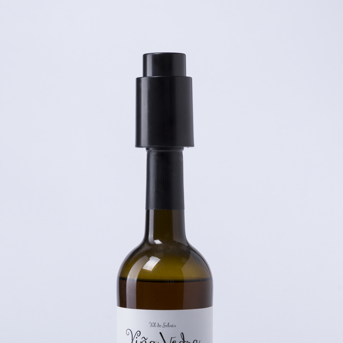 Tapón Bomba Vacio Hoxmar para botellas de vino en elegante diseño de color negro. Tapones botellas de vino promocionales personalizados. Regalos de empresa y corporativos personalizados