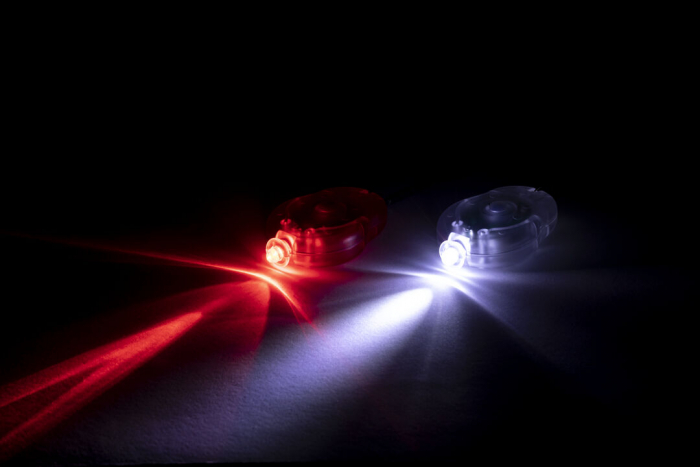 Set Luces Seguridad Bici Bowel led para bici. Incluye 2 piezas, con dos posiciones de luz y presentadas en resistente estuche individual con cierre magnético. Sets luces bicicletas promocionales prersonalizados. Regalos de empresa y corporativos personalizados