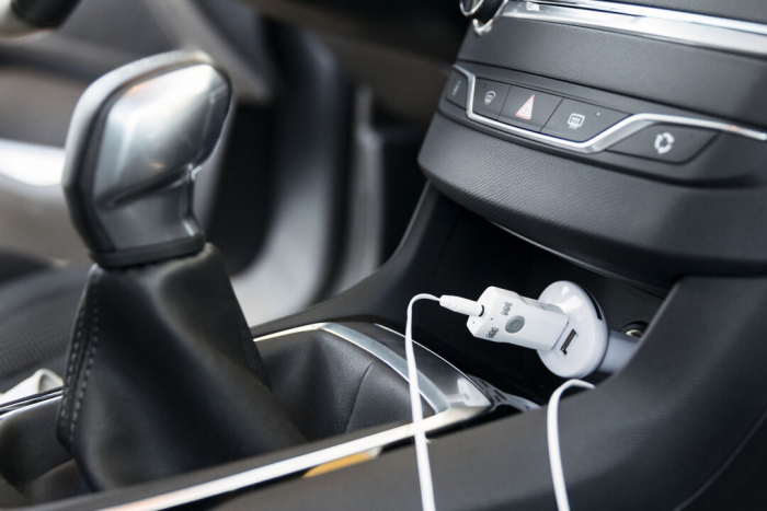 Receptor Bluetooth Domky multifunción para coche u hogar. Receptores Bluetooth promocionales personalizados. Regalos de empresa y corporativos personalizados